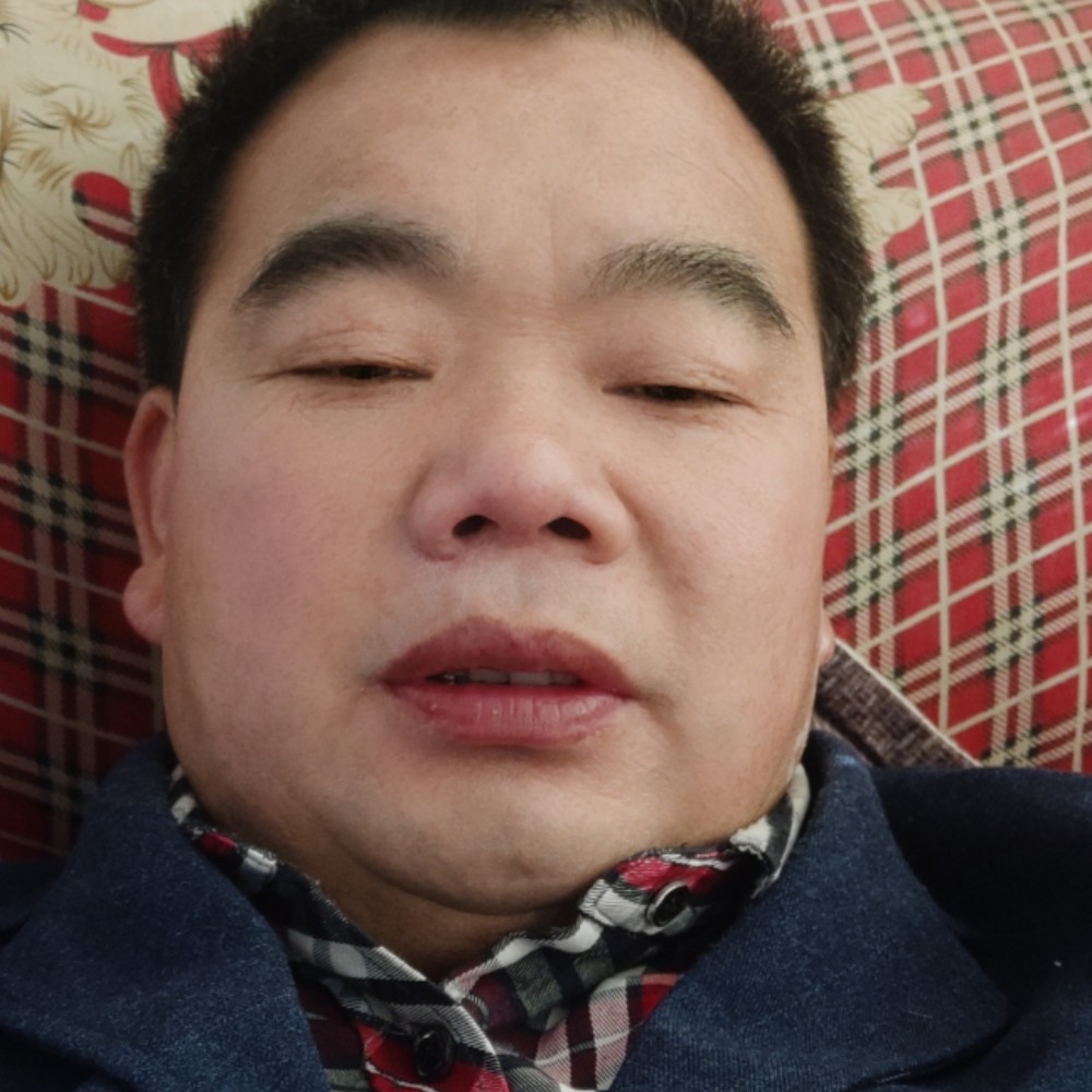 大碗和明媚的照片
