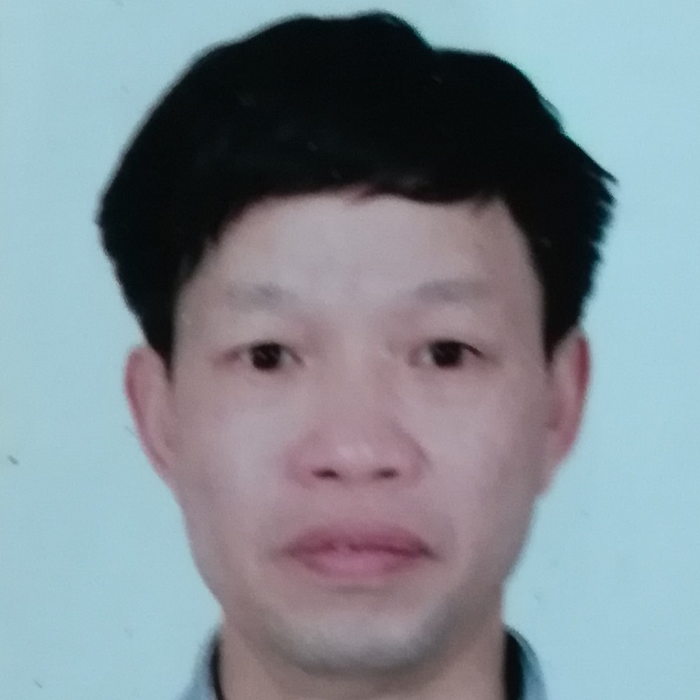 身份证年龄大五的照片