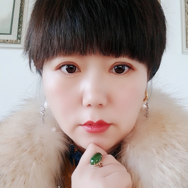 董儿哈达的照片
