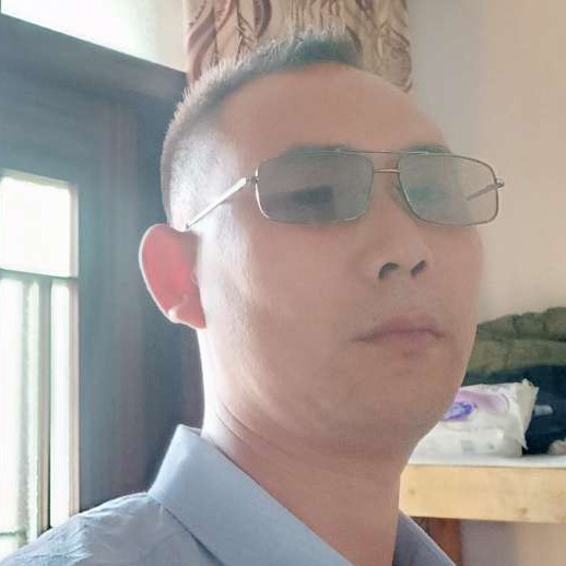 凶狠相许小白菜的照片