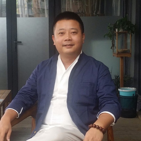 陈敬亭的照片