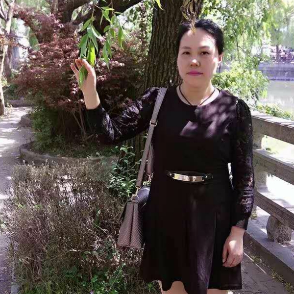 高贵闻孤心的照片