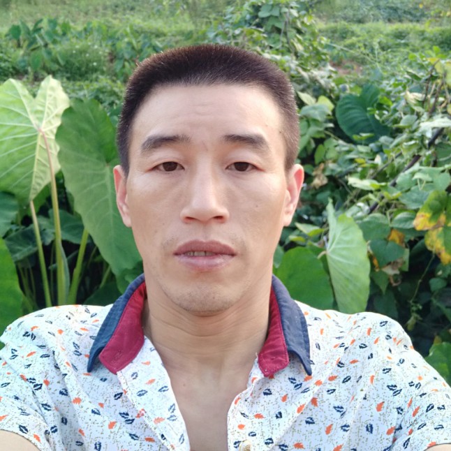 苗条請唇膏的照片