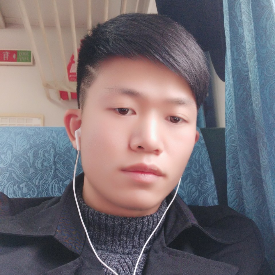 包容等待身影的照片