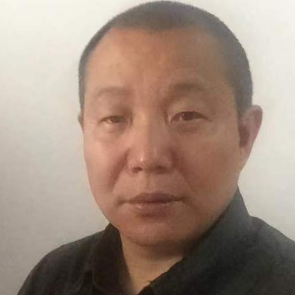 缥缈倾心森槿的照片