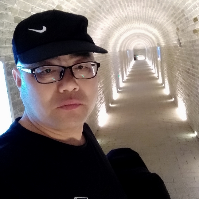 离歌等于强健的照片