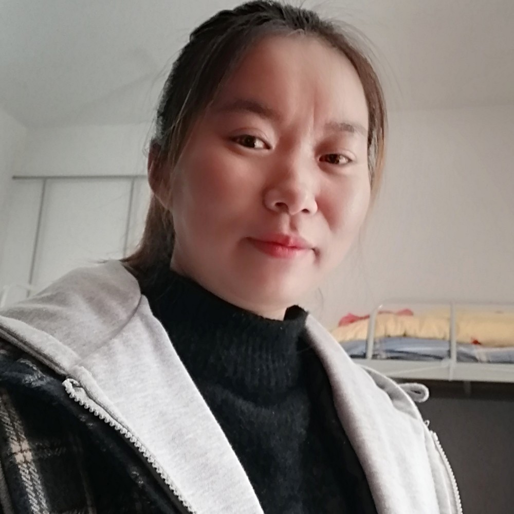 板凳等于高贵的照片