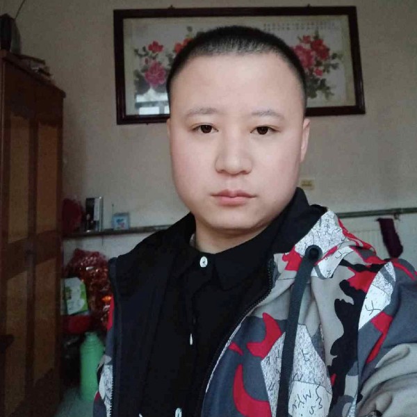 缥缈的彩虹的照片
