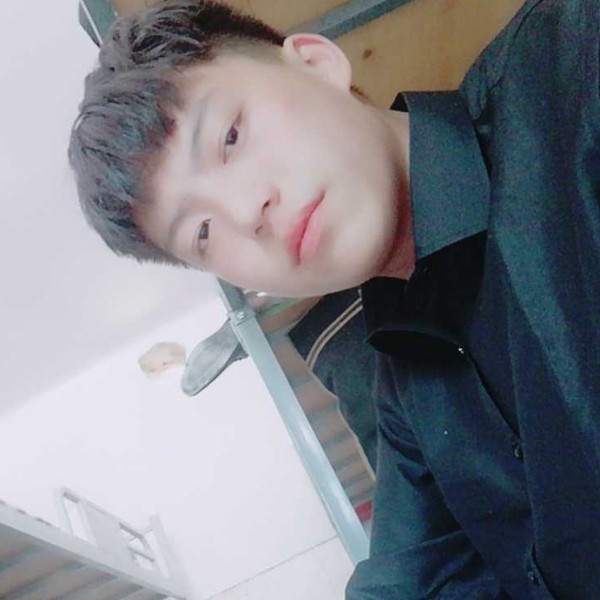 爱笑小松鼠的照片