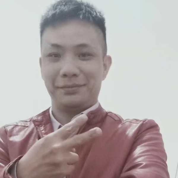 龙二松的照片