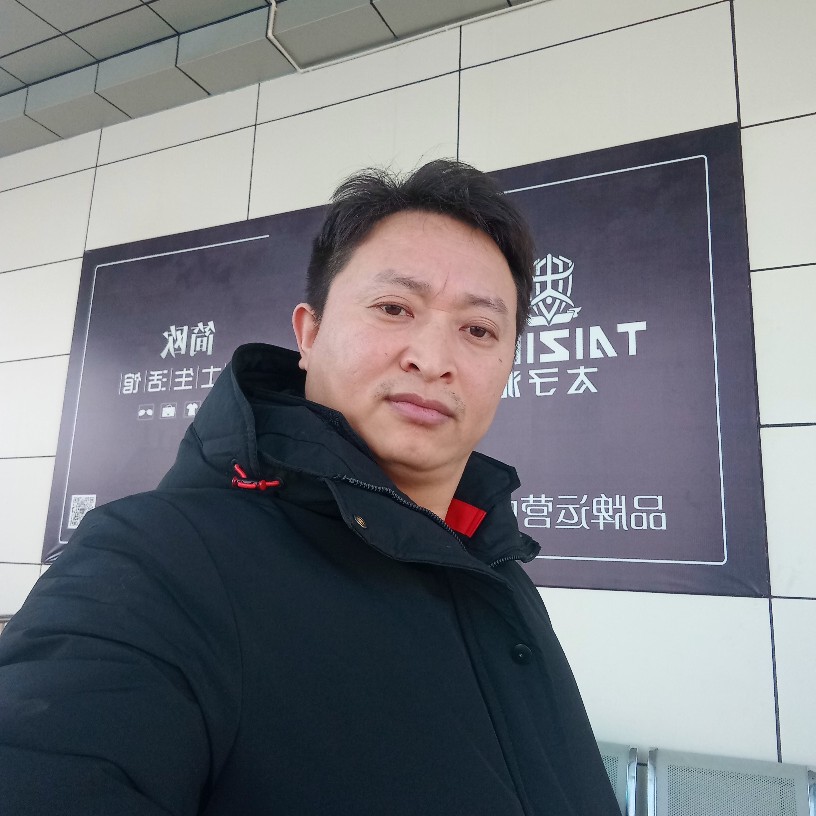 碧影野性的照片
