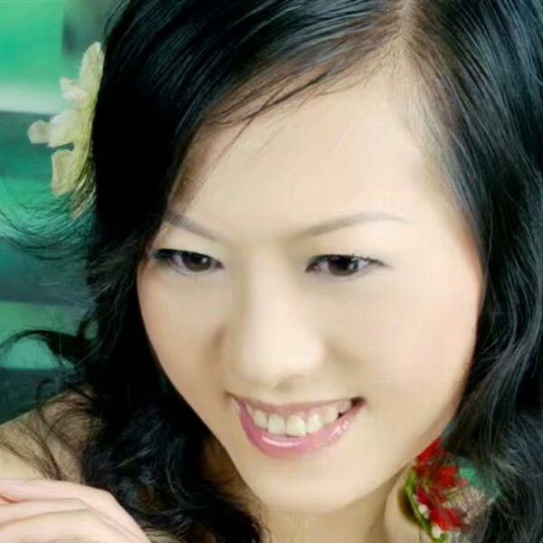 等待方少女的照片