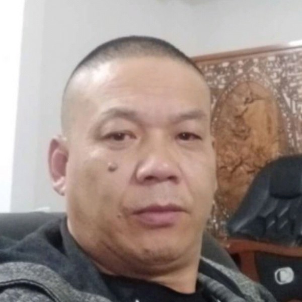棒棒的男人的照片