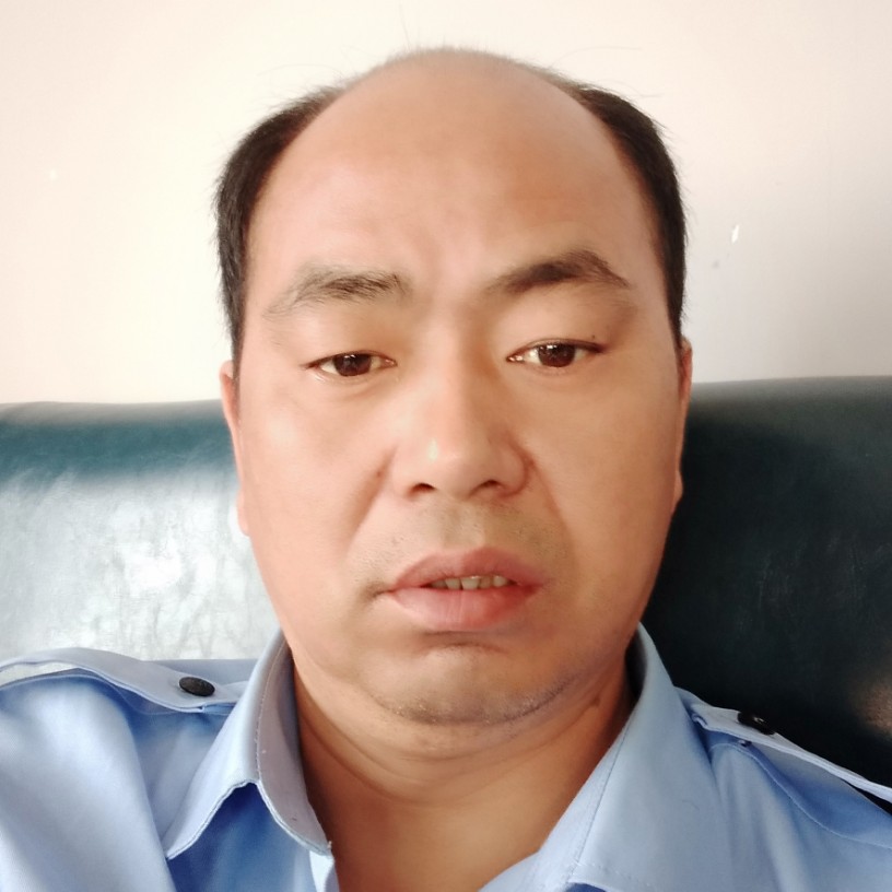 自由人周利的照片