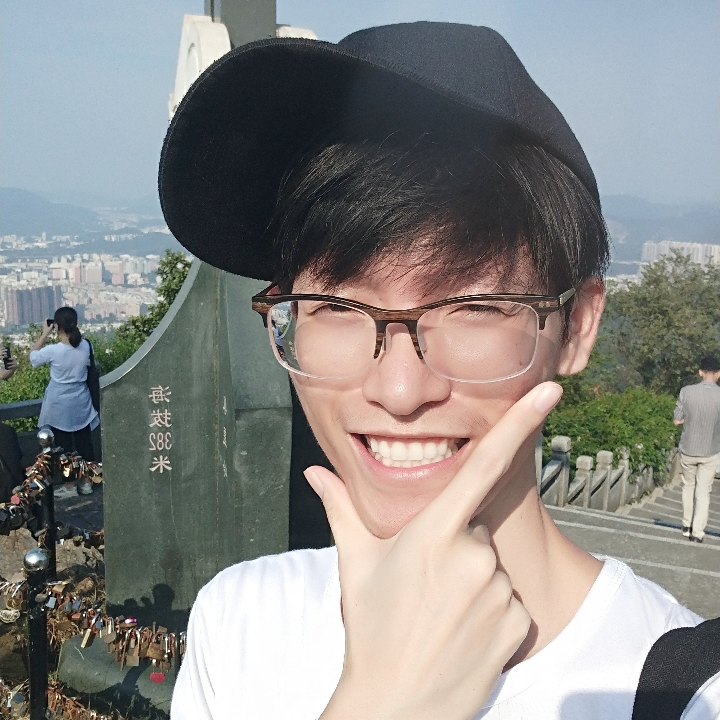 哭辽的照片