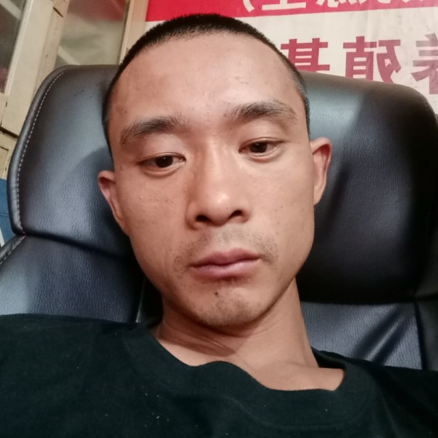 乞丐，叫花子的照片