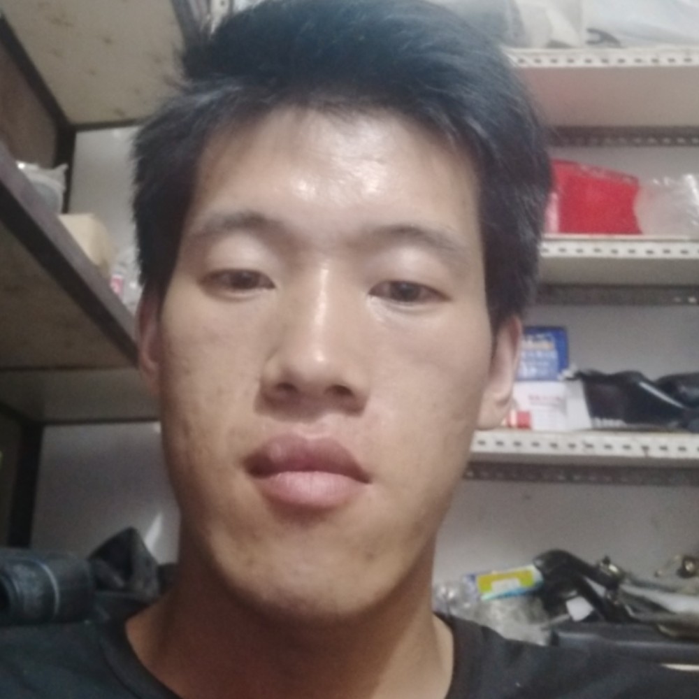 酷酷拾忆香菇的照片