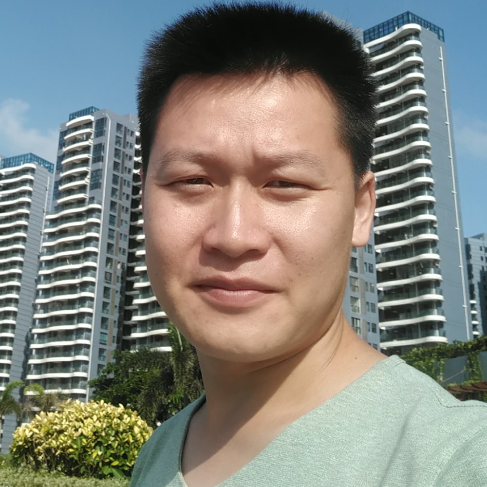 深情厚宜的照片