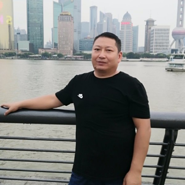 丢了幸福的猪—润的照片
