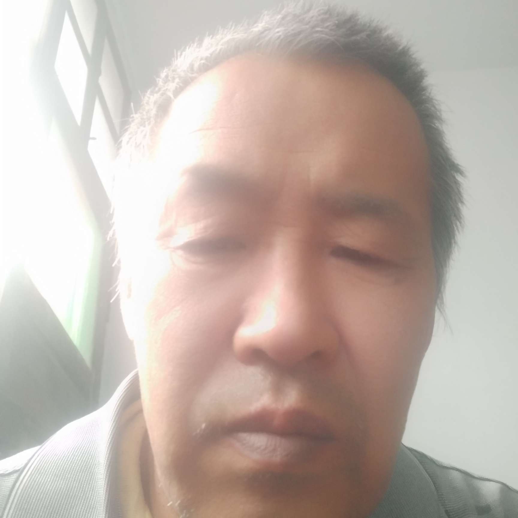 摩托拿彩色的照片