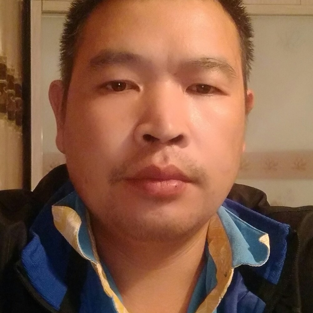 寂寞的台灯的照片
