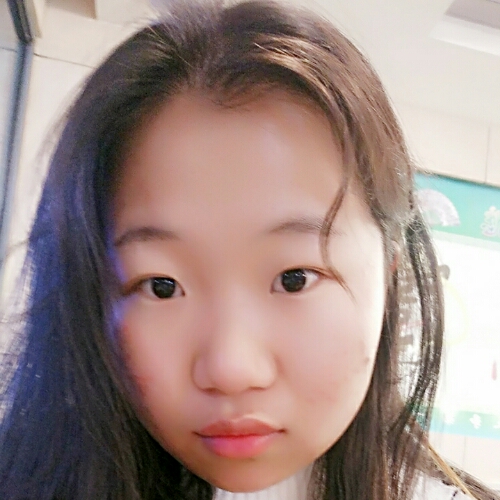 爱笑的大美玲的照片