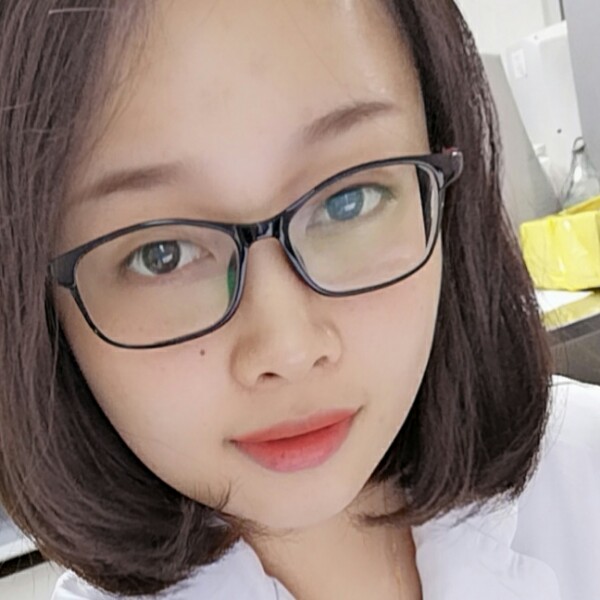 无辜热狗的照片