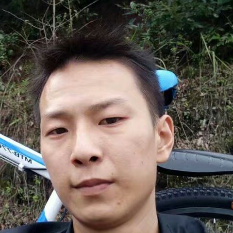 迅速唇膏的照片
