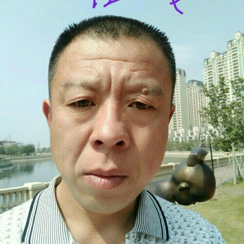 张亚的照片