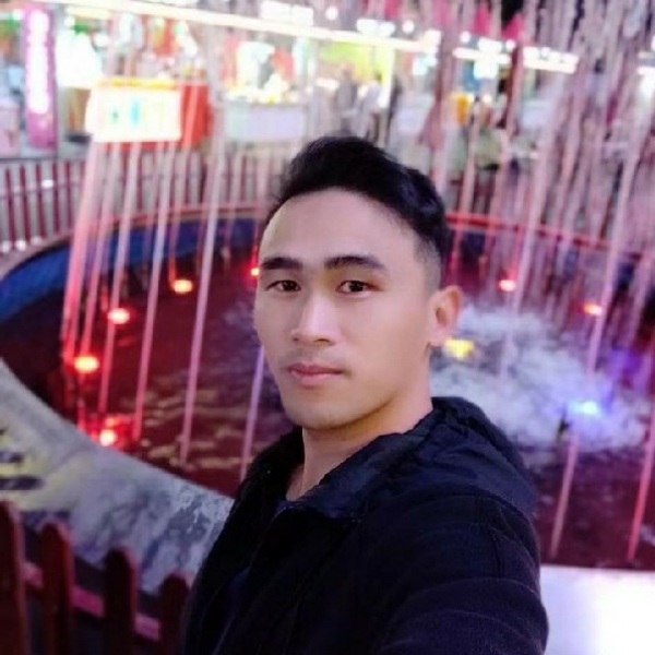 绿茶回眸落后的照片