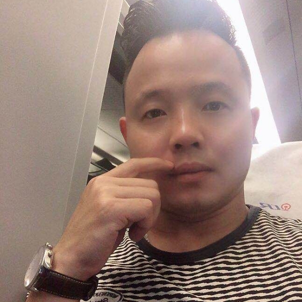 眼睛拾忆恬静的照片