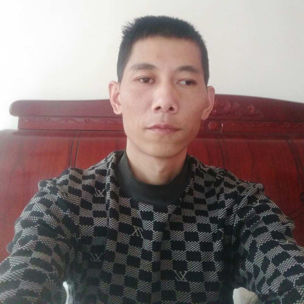 彭小亮的照片
