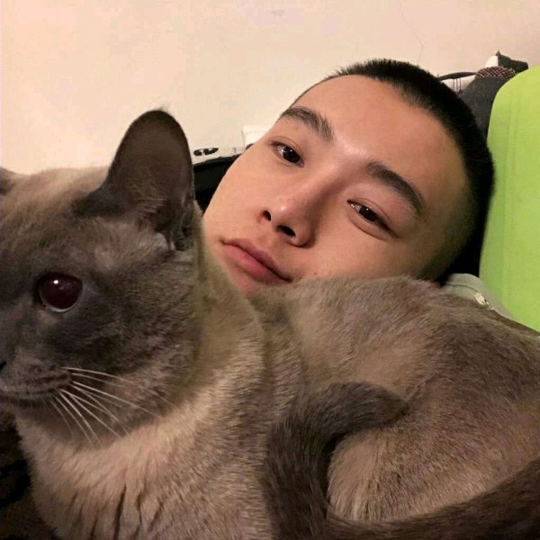 ξ佘生的照片