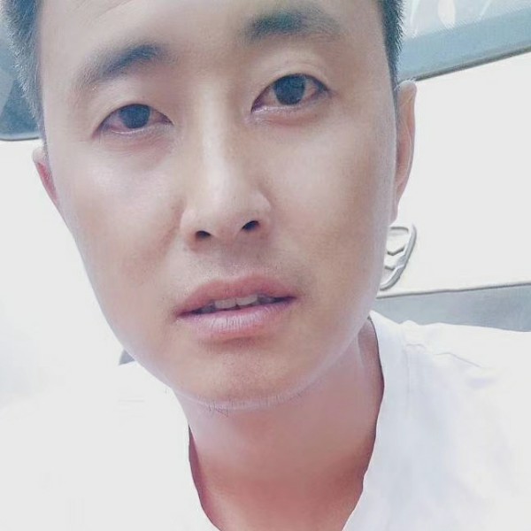 高兴火车的照片
