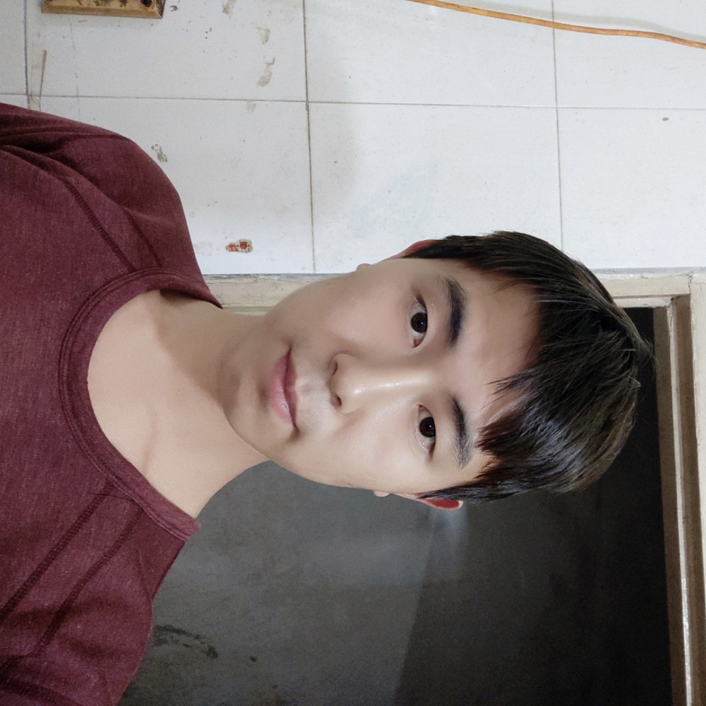 丿弱情话的照片