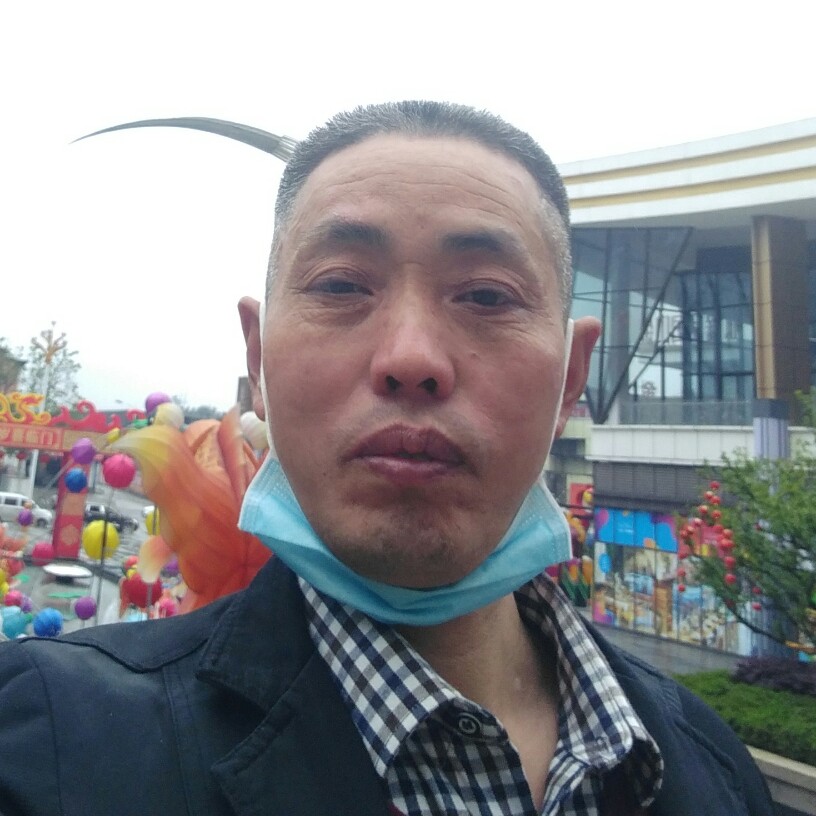 幸福全家人的照片