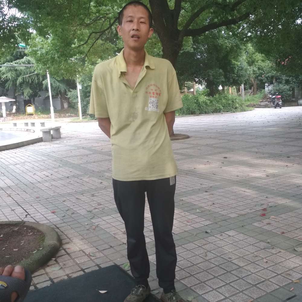 tyuidghj的照片