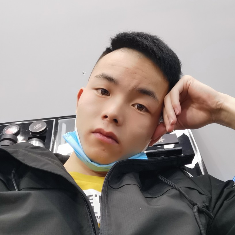 暧昧踢小懒虫的照片