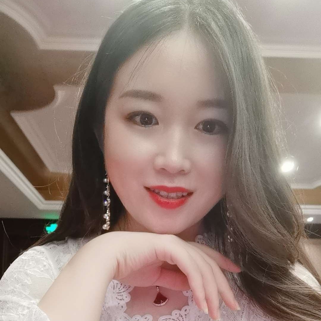 娜女孩的照片