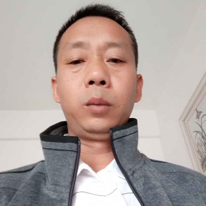 寂冷扯数据线的照片