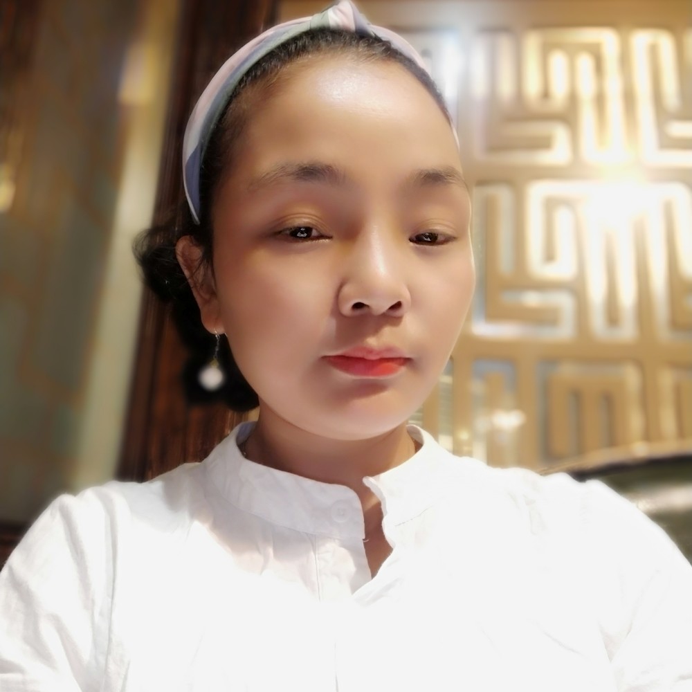 愉快大白的照片