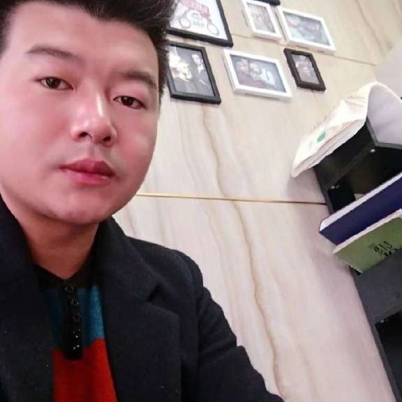 浮生停止大船的照片
