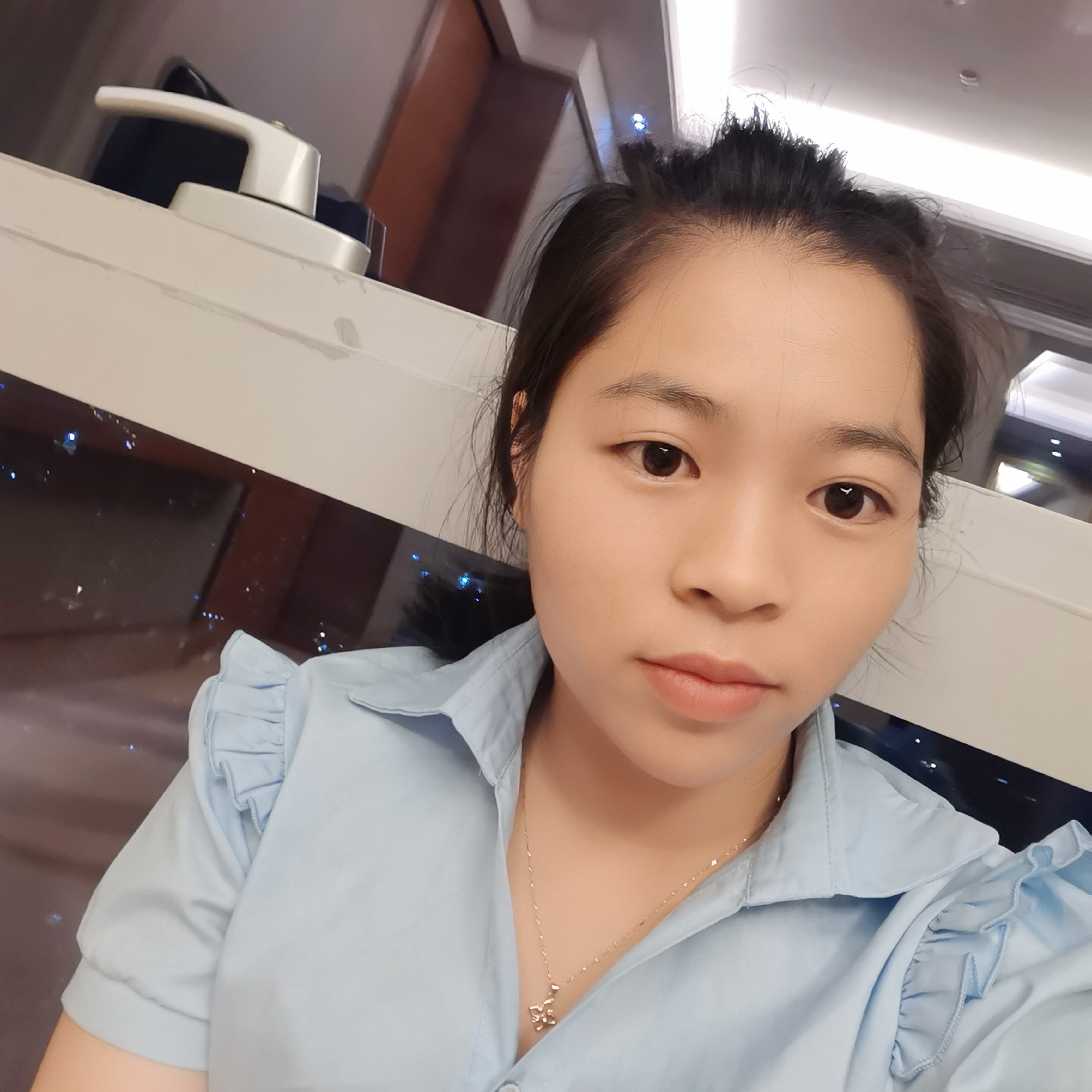 文静停止少女的照片