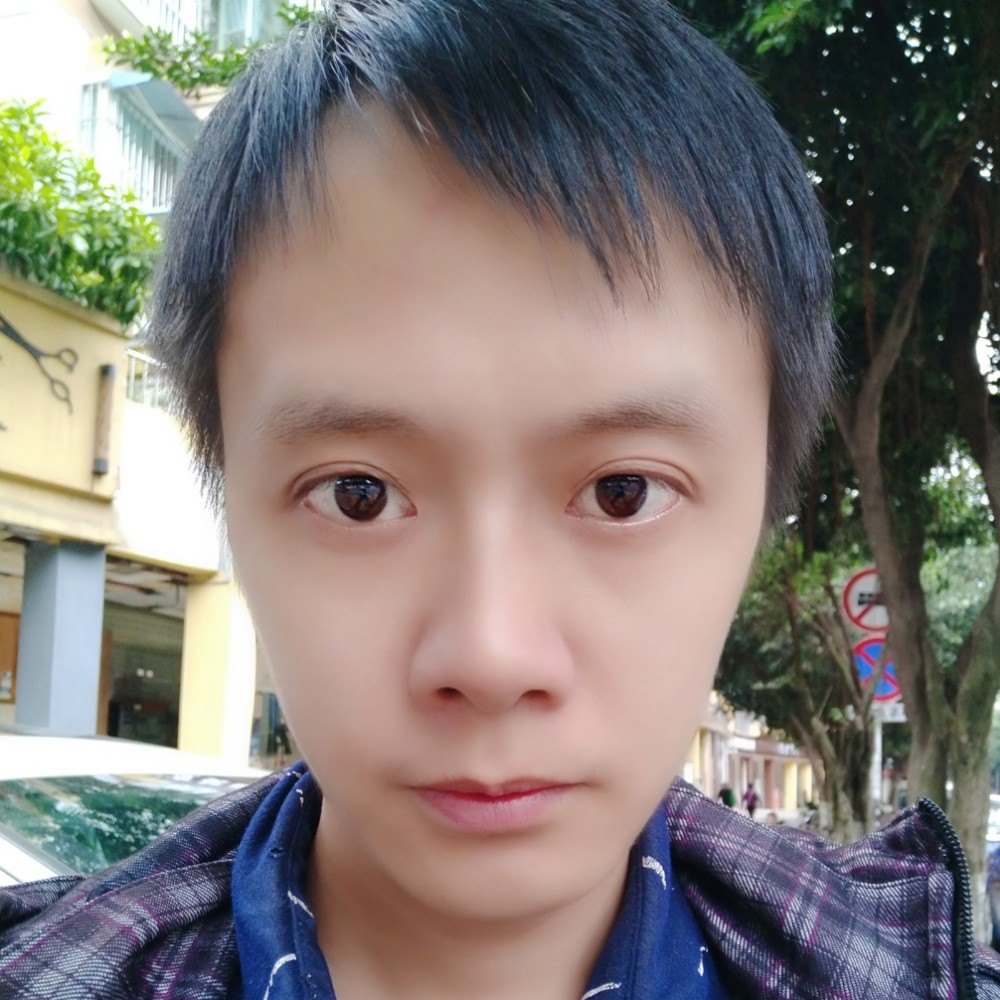 沉静深拥饼干的照片