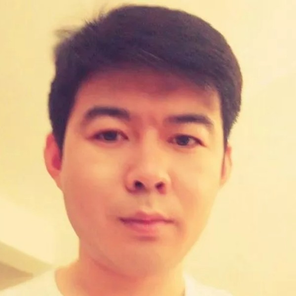 骑单车的男孩…的照片