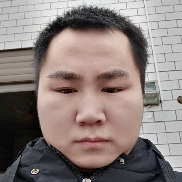 风中的御姐的照片