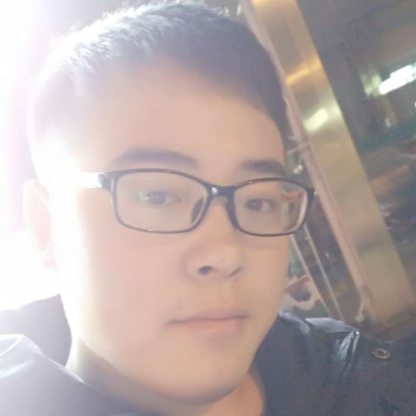 诚心漫步大山的照片