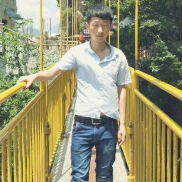 师威龙的照片