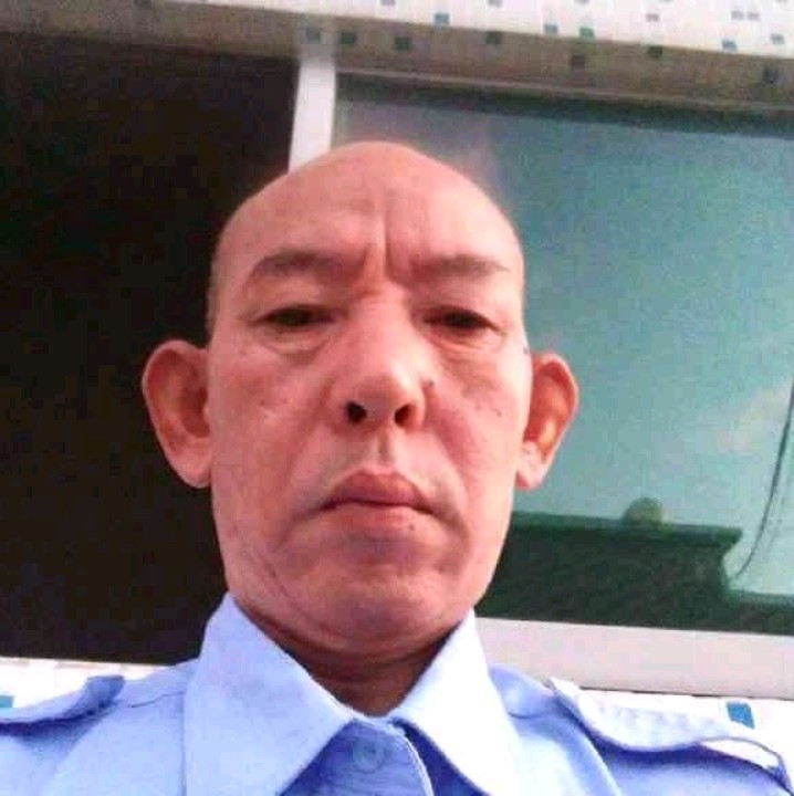 甜美蹁跹平湖的照片