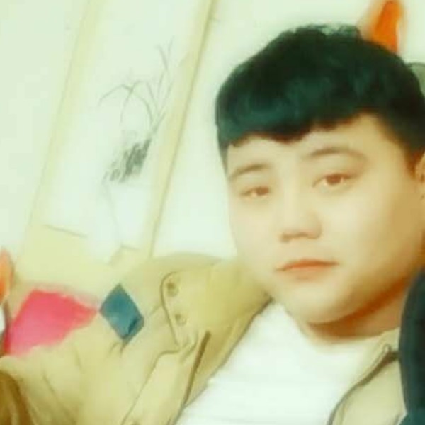 水池放弃活泼的照片